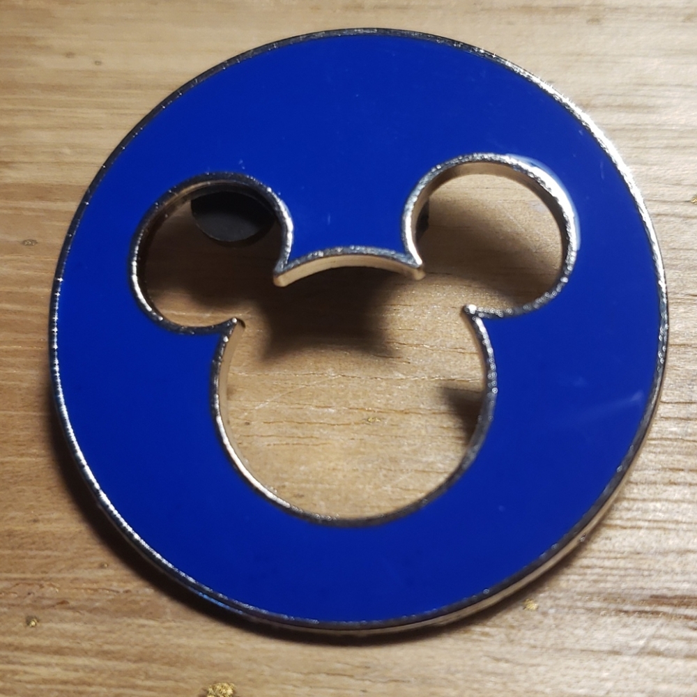 ⭐6/$25 Mickey Mouse Head Icon Punch Out Disney Pin